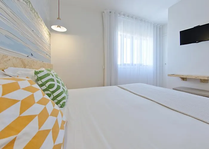 Отель Do Mercado Авейру